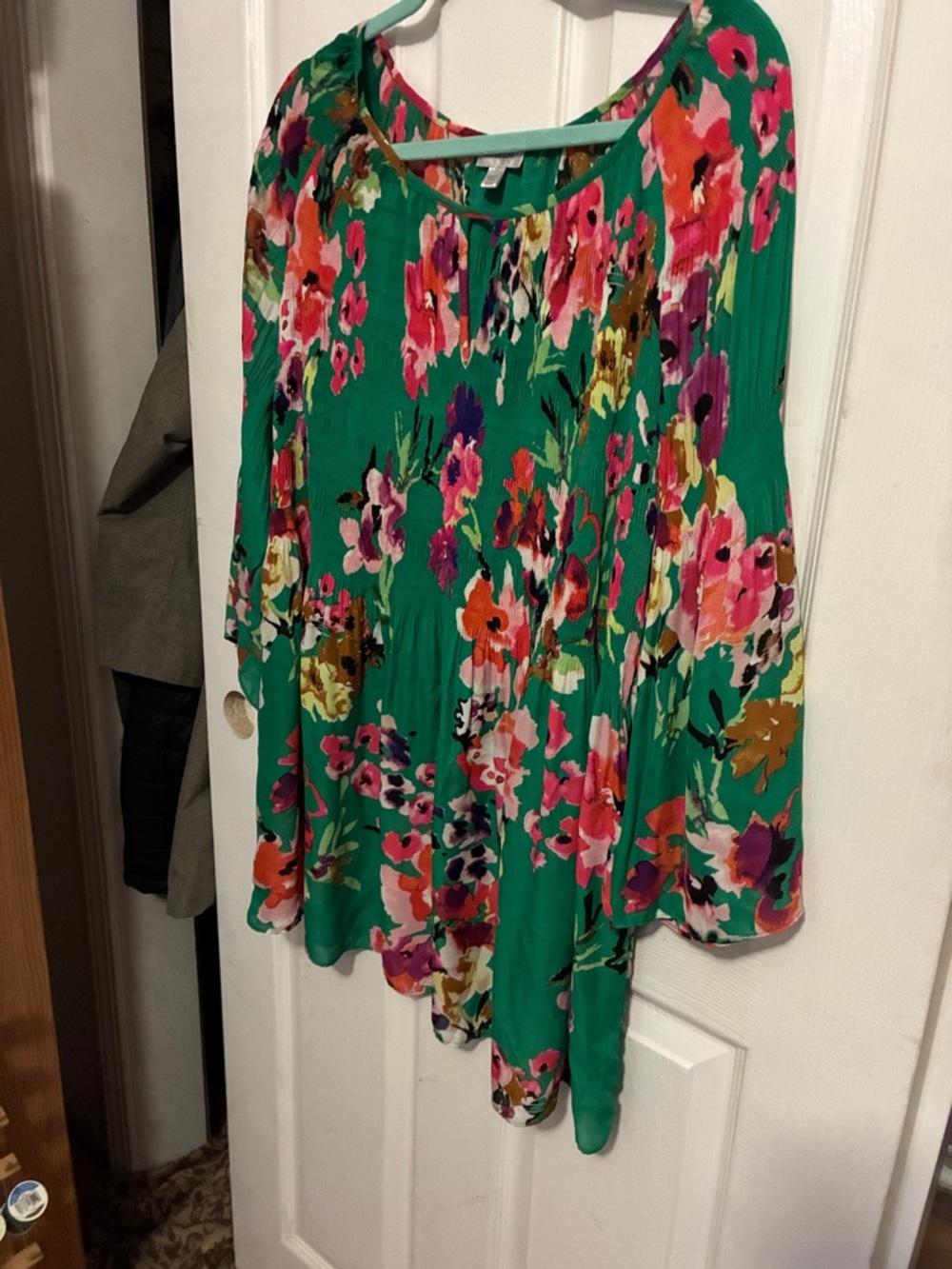 Avenue Green Floral Pleated Women's Blouse, 26/28